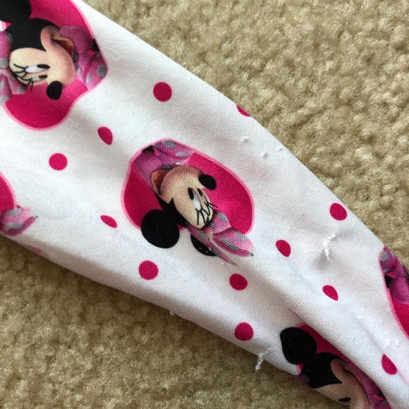 🌟4 for $20 or less🌟 Minnie Mouse Cuddl Duds - Picture 3 of 3